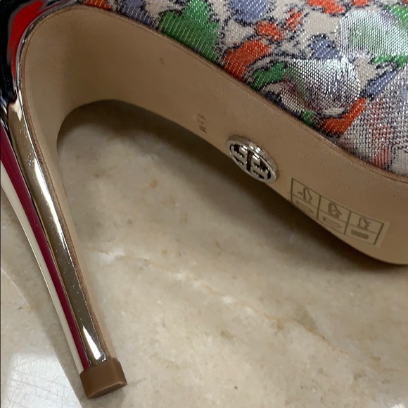 HOST PIC TORY BURCH 110MM BOW PUMP CHINE LUREX JACQUARD FABRIC SILVER HEEL 8 1/2 - Picture 10 of 13